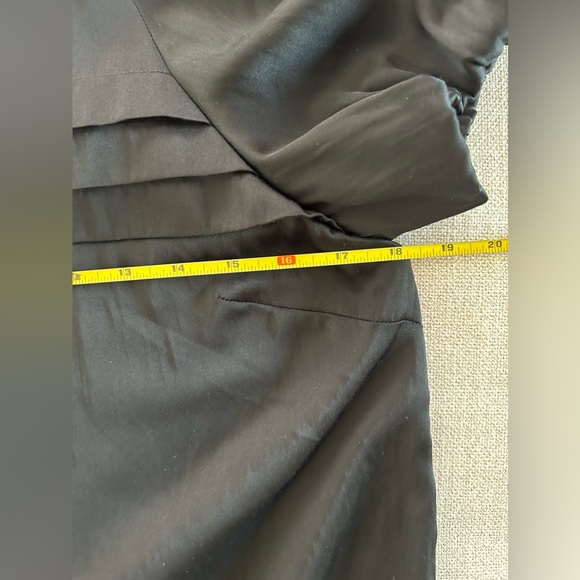 GAP Black Short Puff Sleeve Top Blouse. Size Small. - Picture 7 of 11